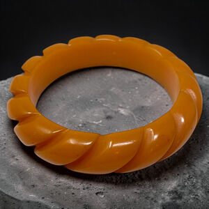 Vintage Deeply Carved Butterscotch Bakelite Rope Bangle Bracelet Tested Art Deco